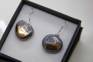 Pebble earrings